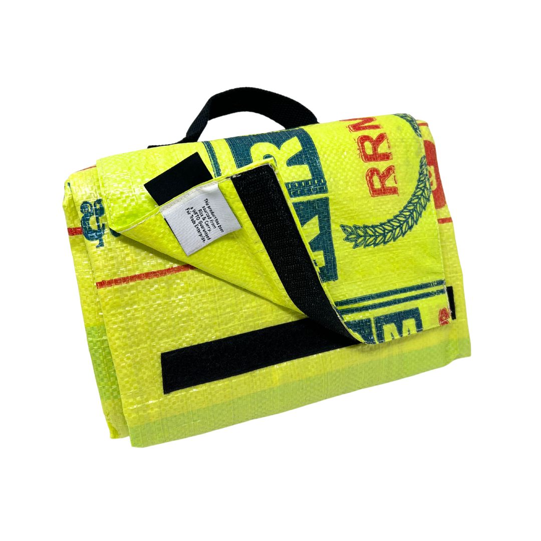 Outdoor Hundedecke "Wart ma" - versch. Farben