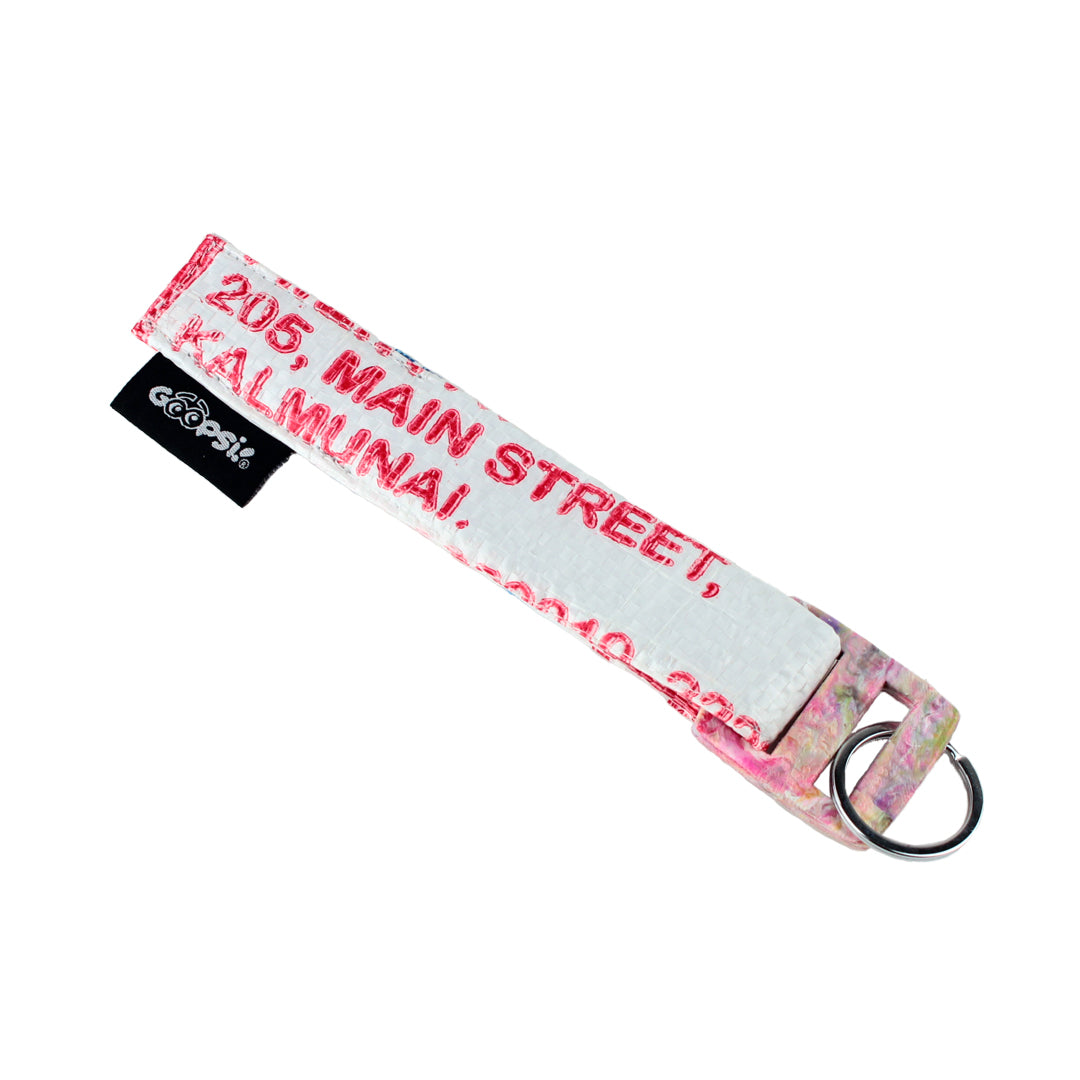 Goopsi upcycling Schlüsselanhänger mit Handschlaufe aus Reissack und Schnalle aus recycelten PET-Flaschen und Edelstahlring key ring 